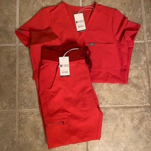 Figs Scrubs Set in Clay